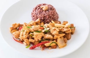 How to cook super tasty cashew fried chicken - Hướng dẫn cách nấu món gà chiên hạt điều siêu hấp dẫn